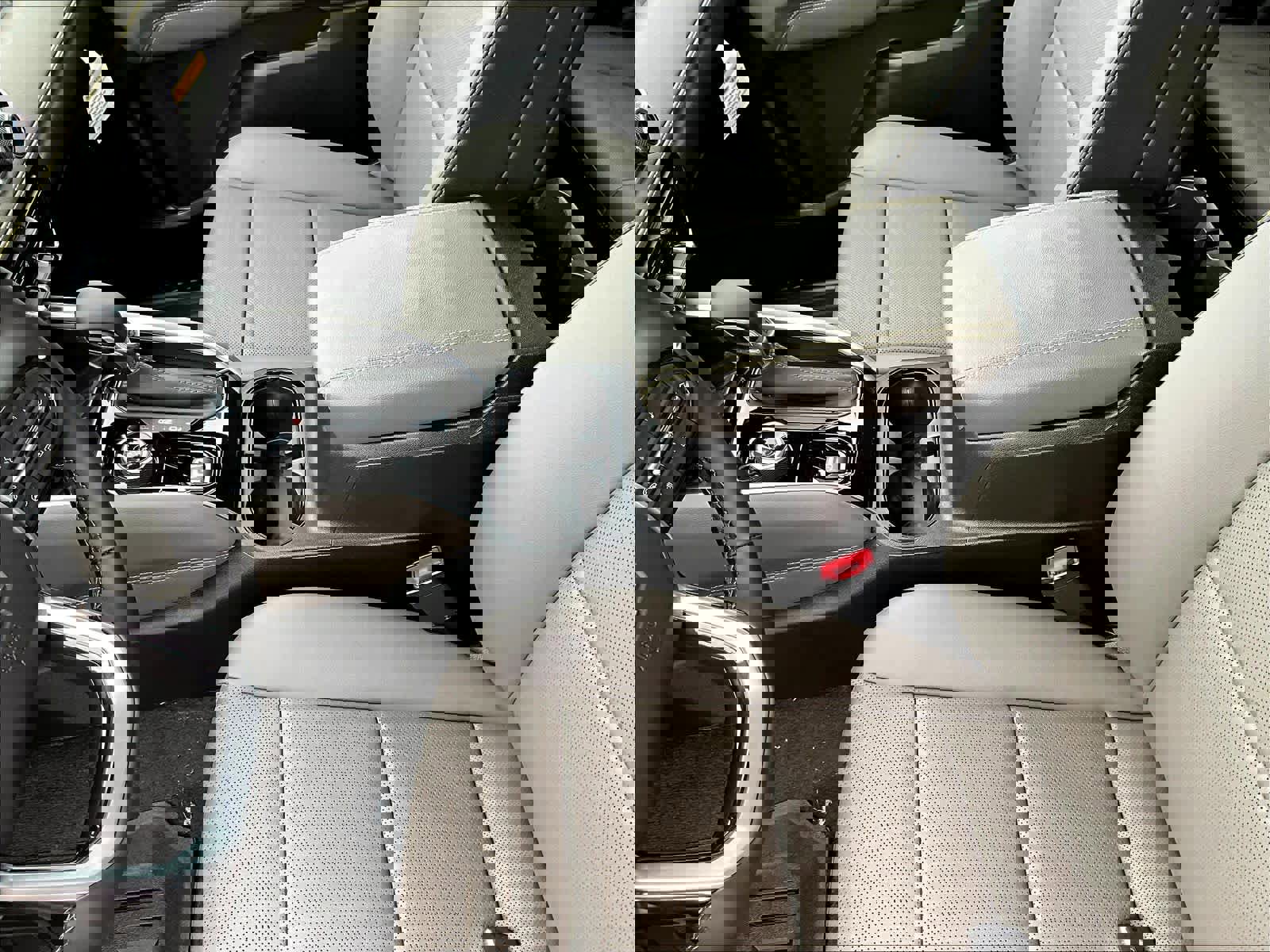 New 2026 Chevrolet Colorado ZR2 w/ Technology Package image 14