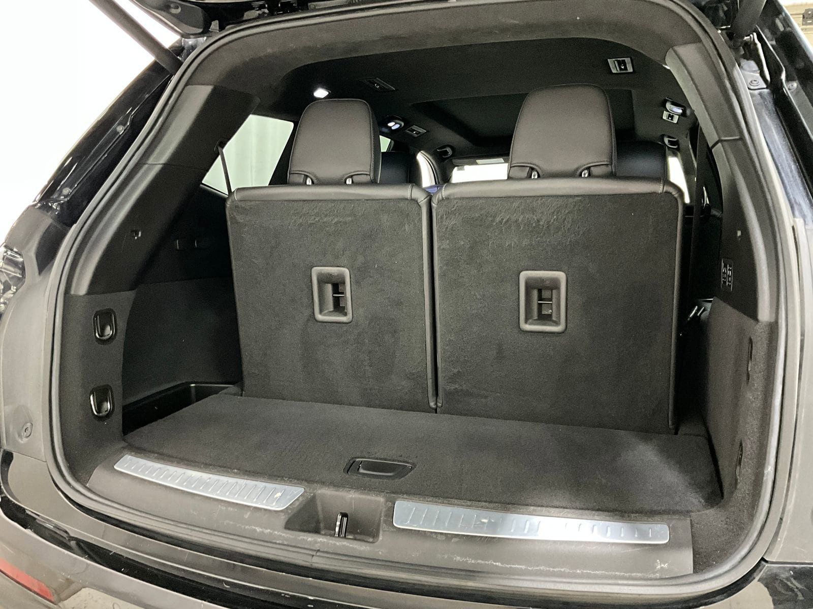 Used 2023 Cadillac XT6 Sport w/ Platinum Package AWD/4WD image 27