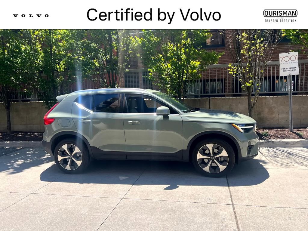Certified 2023 Volvo XC40 B5 Plus w/ Protection Package Premier AWD/4WD image 4