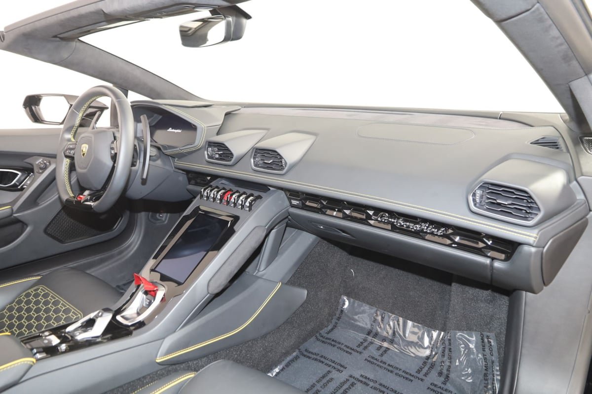 Used 2023 Lamborghini Huracan EVO RWD image 78