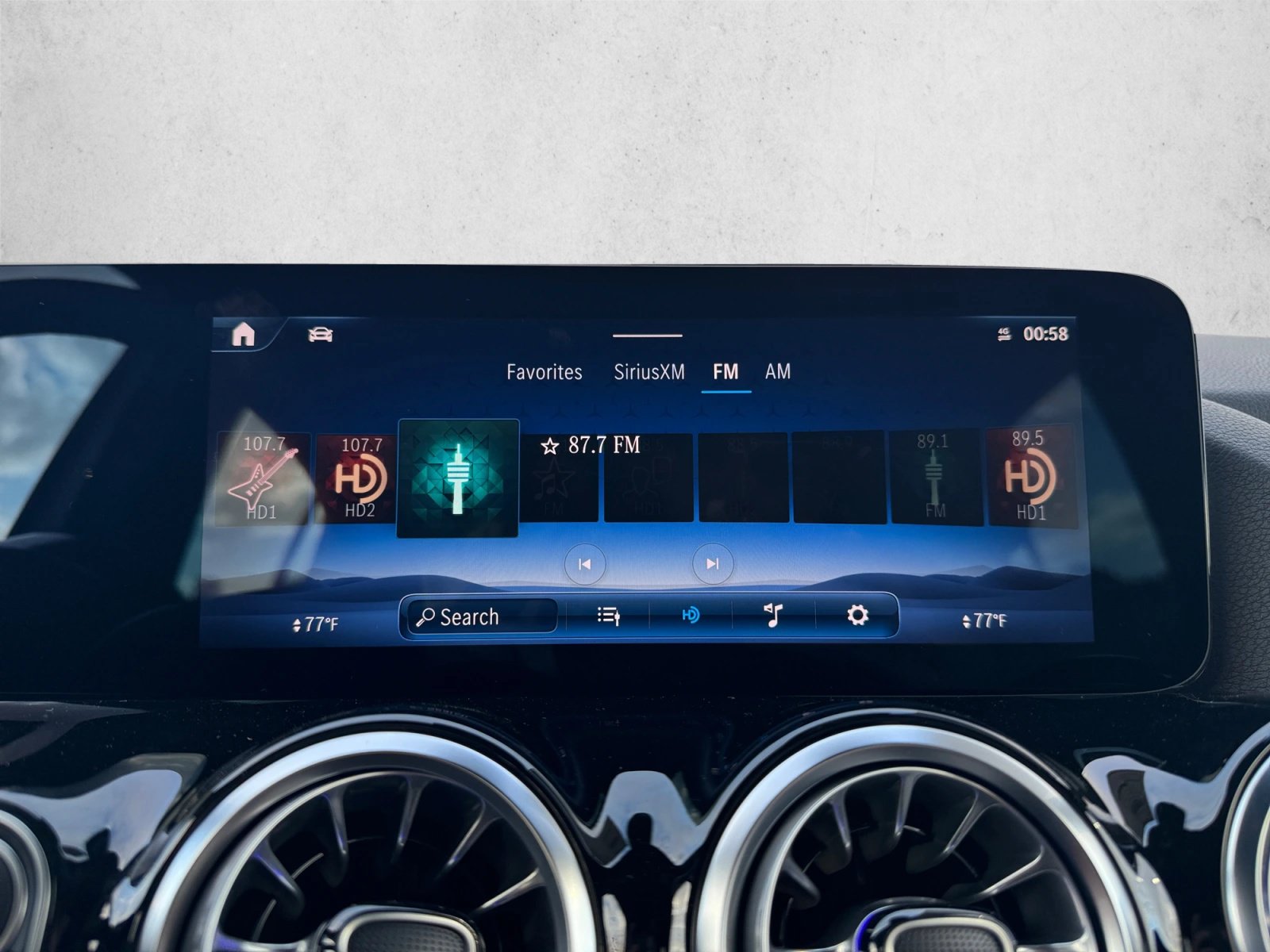 New 2026 Mercedes-Benz GLA 250 4MATIC image 14