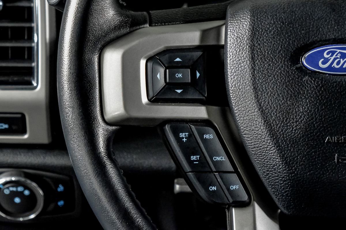 Used 2021 Ford F250 Lariat w/ Lariat Value Package AWD/4WD image 18