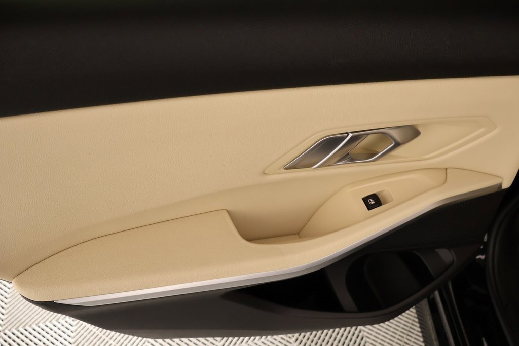 Used 2020 BMW 330i xDrive Sedan image 18