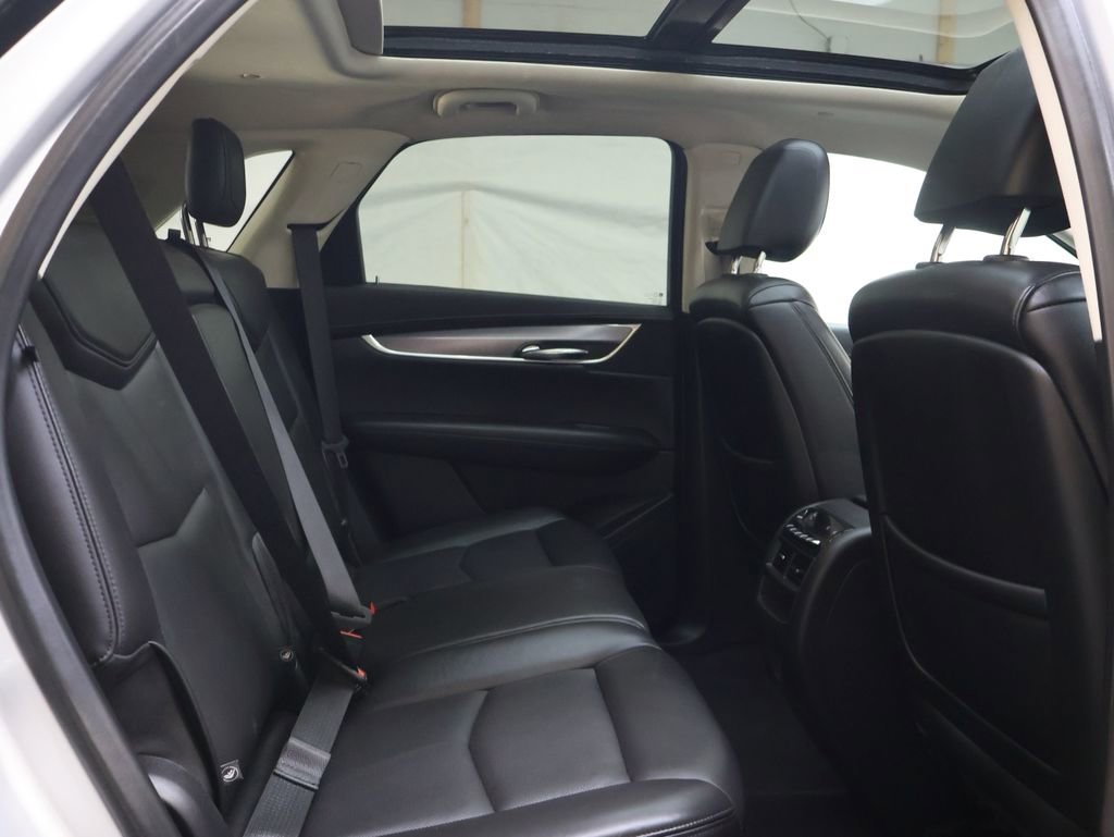 Used 2019 Cadillac XT5 Premium Luxury image 13
