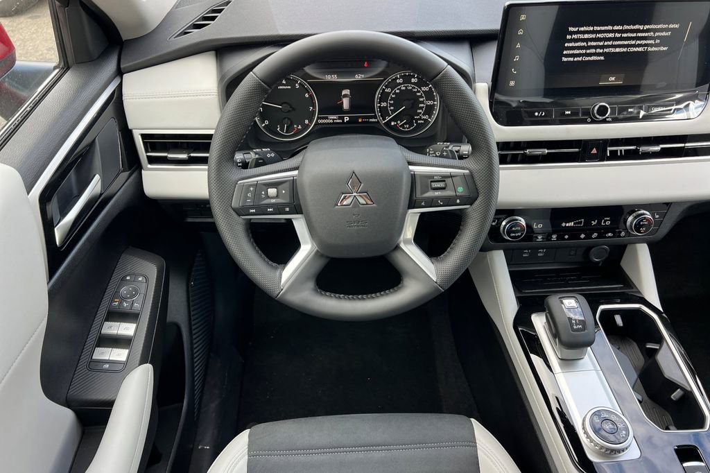New 2026 Mitsubishi Outlander SE image 15