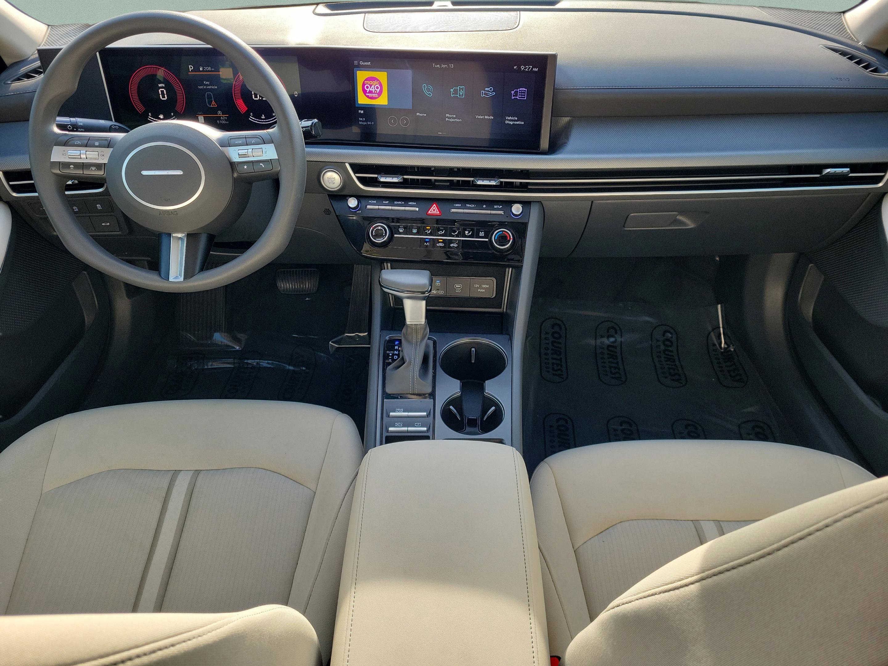 Used 2025 Hyundai Sonata SE image 8