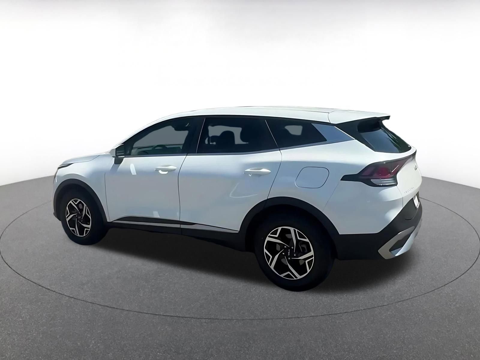 Used 2024 Kia Sportage LX FWD image 10