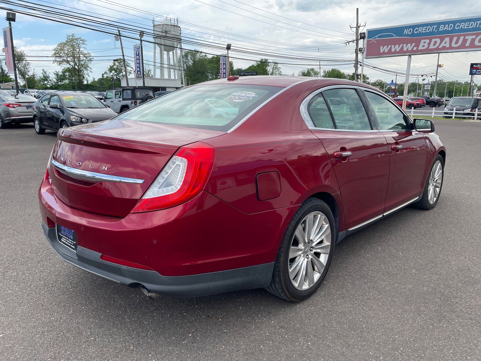 Used 2015 Lincoln MKS AWD w/ Equipment Group 201A image 3