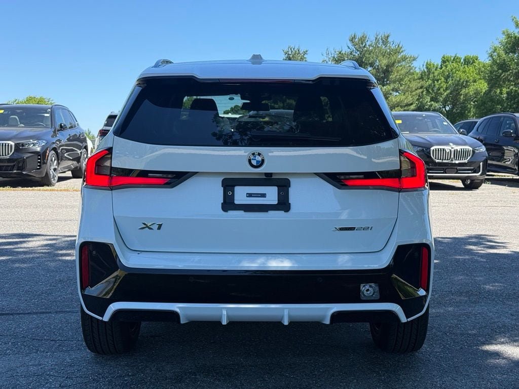 New 2026 BMW X1 xDrive28i w/ M Sport Package AWD/4WD image 4
