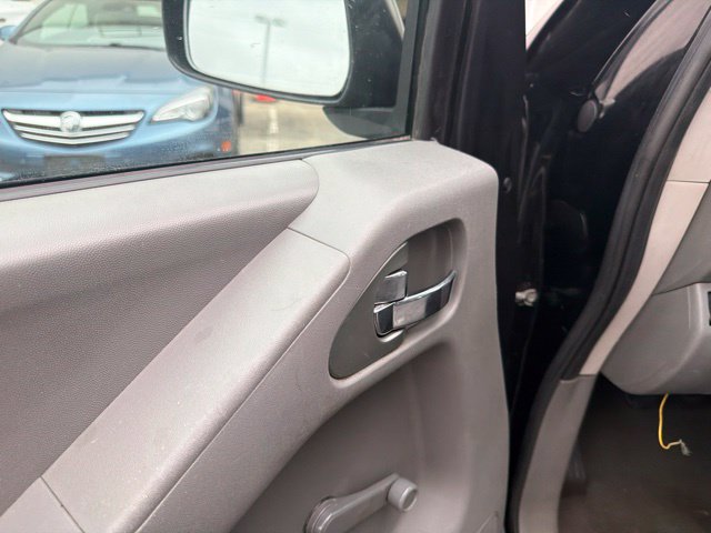 Used 2006 Nissan Frontier XE w/ (G01) XE Preferred Pkg RWD image 12