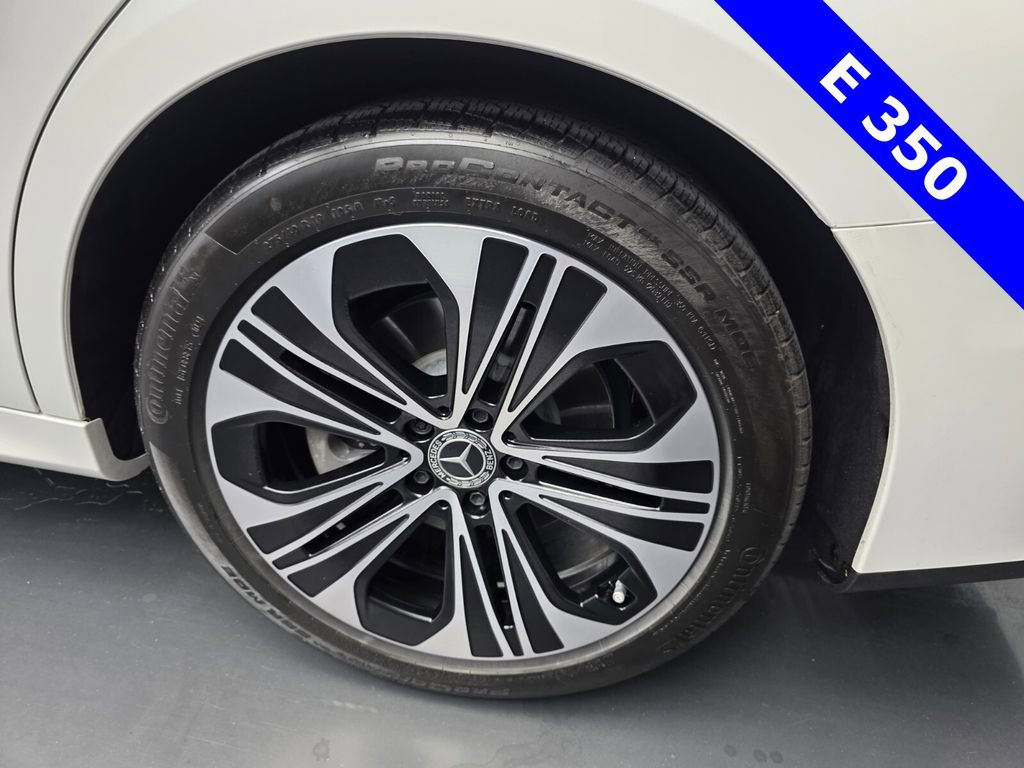 Used 2025 Mercedes-Benz E 350 Sedan image 17