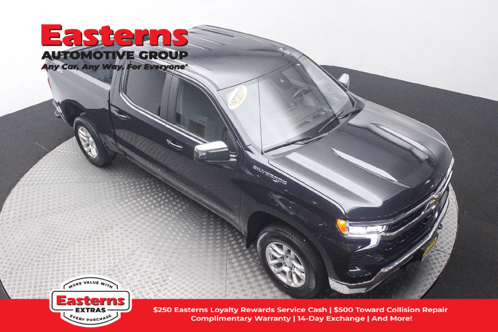 Used 2023 Chevrolet Silverado 1500 LT AWD/4WD image 4