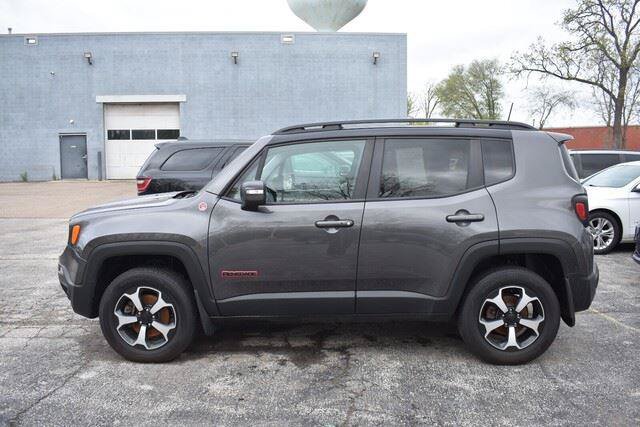 Used 2019 Jeep Renegade Trailhawk w/ Cold Weather Group II AWD/4WD image 3