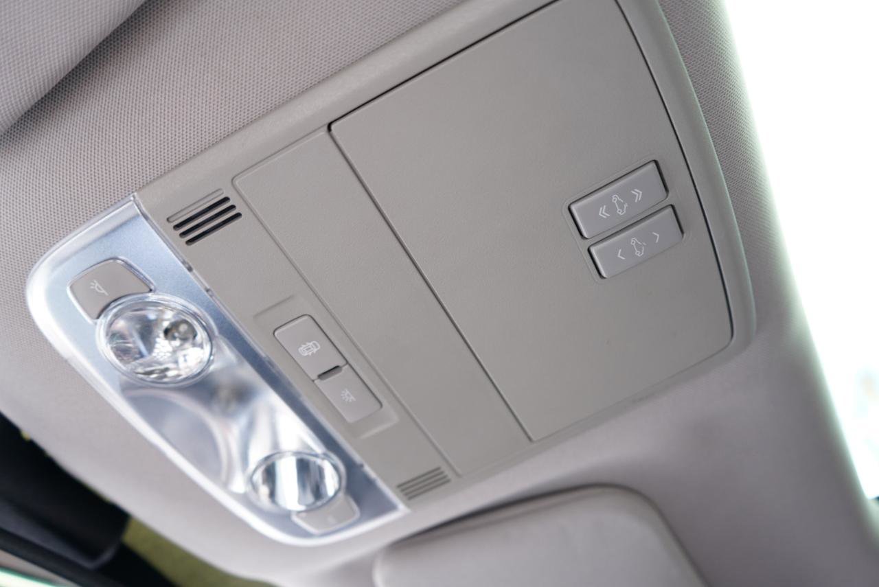 Used 2014 Chevrolet SS image 32