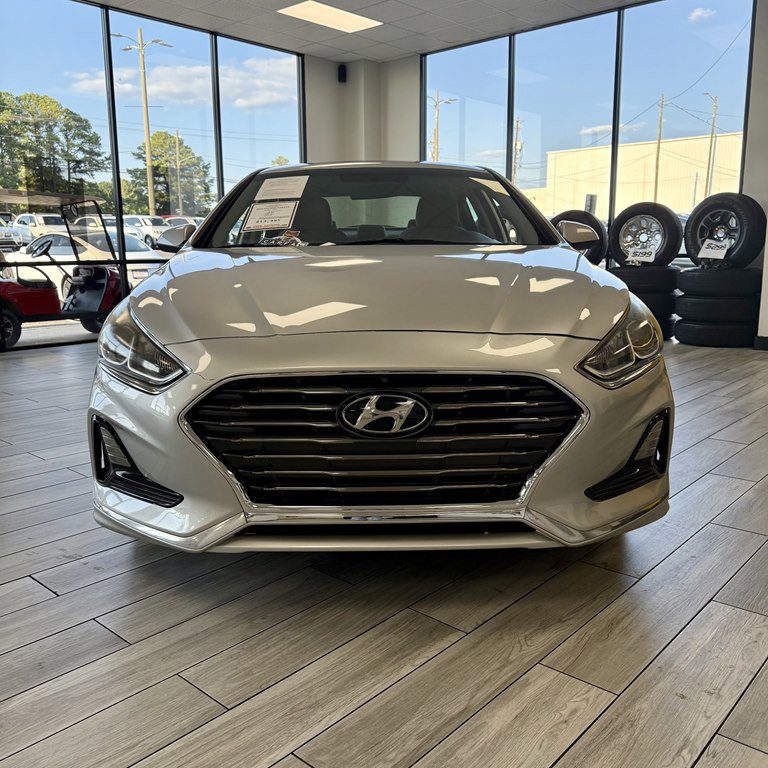 Used 2019 Hyundai Sonata SE image 2