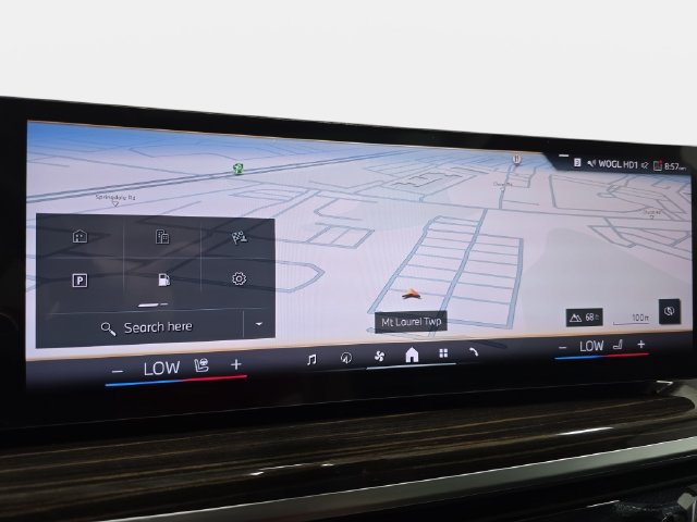 Certified 2025 BMW X7 xDrive40i w/ Premium Package AWD/4WD image 18
