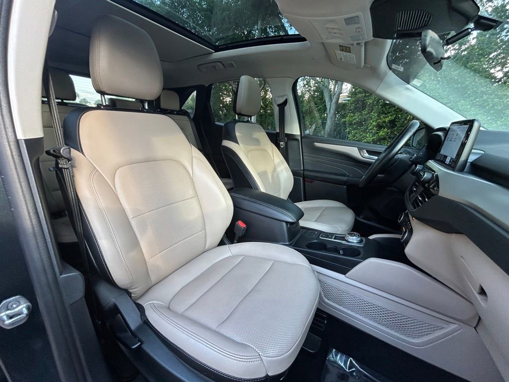 Used 2022 Ford Escape SEL FWD image 29