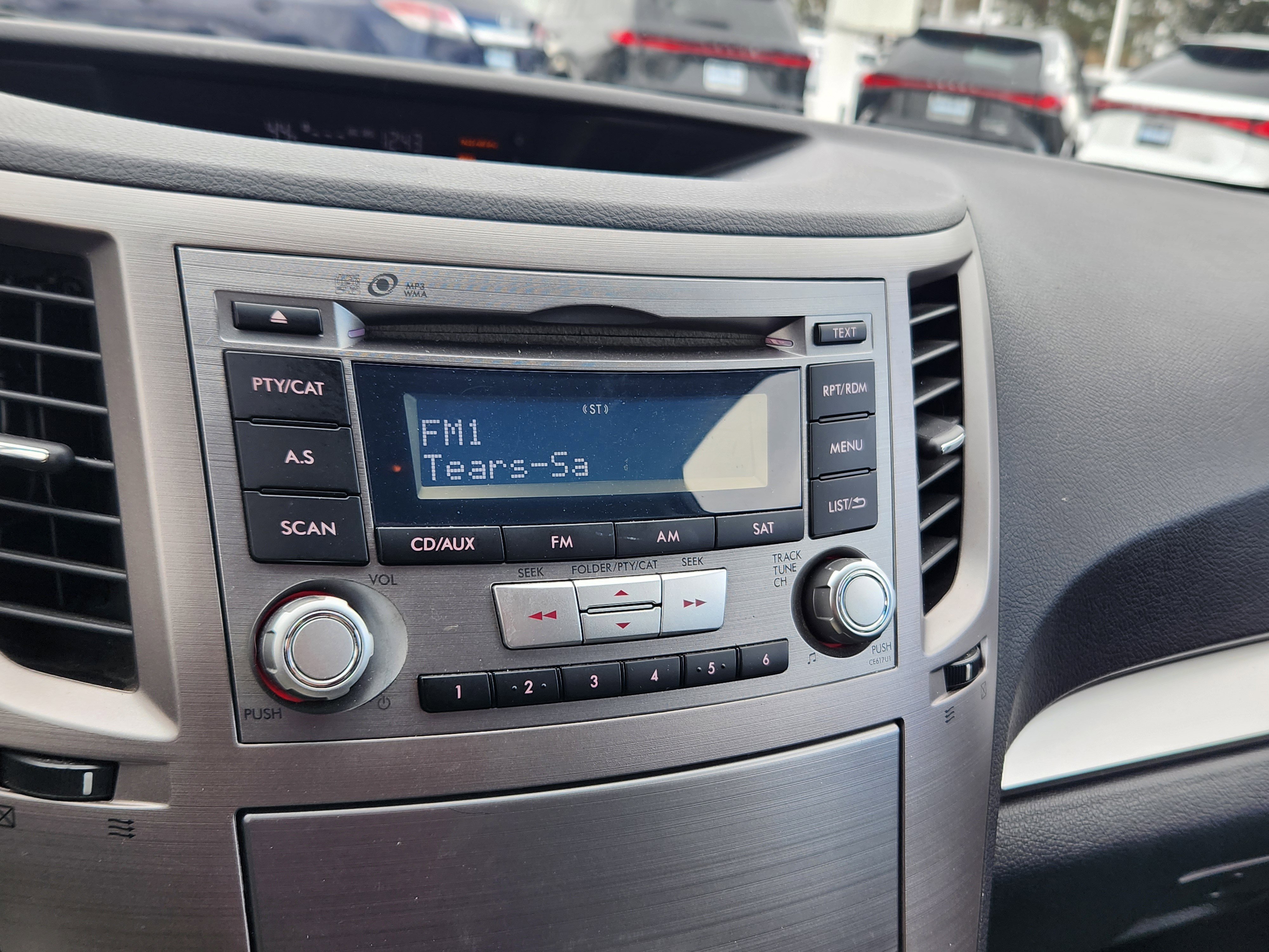 Used 2013 Subaru Outback 2.5i Premium w/ Popular Pkg 1B image 24