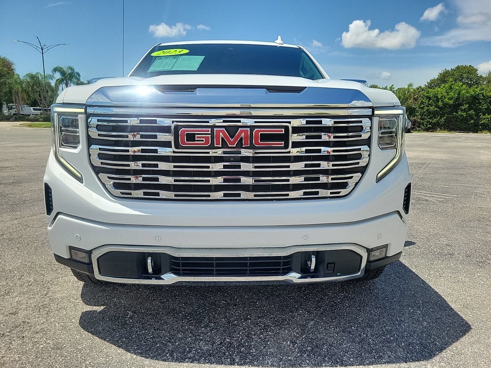 Certified 2023 GMC Sierra 1500 Denali w/ Technology Package AWD/4WD image 4