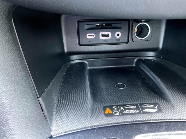 Used 2024 Chevrolet Equinox Premier FWD image 26