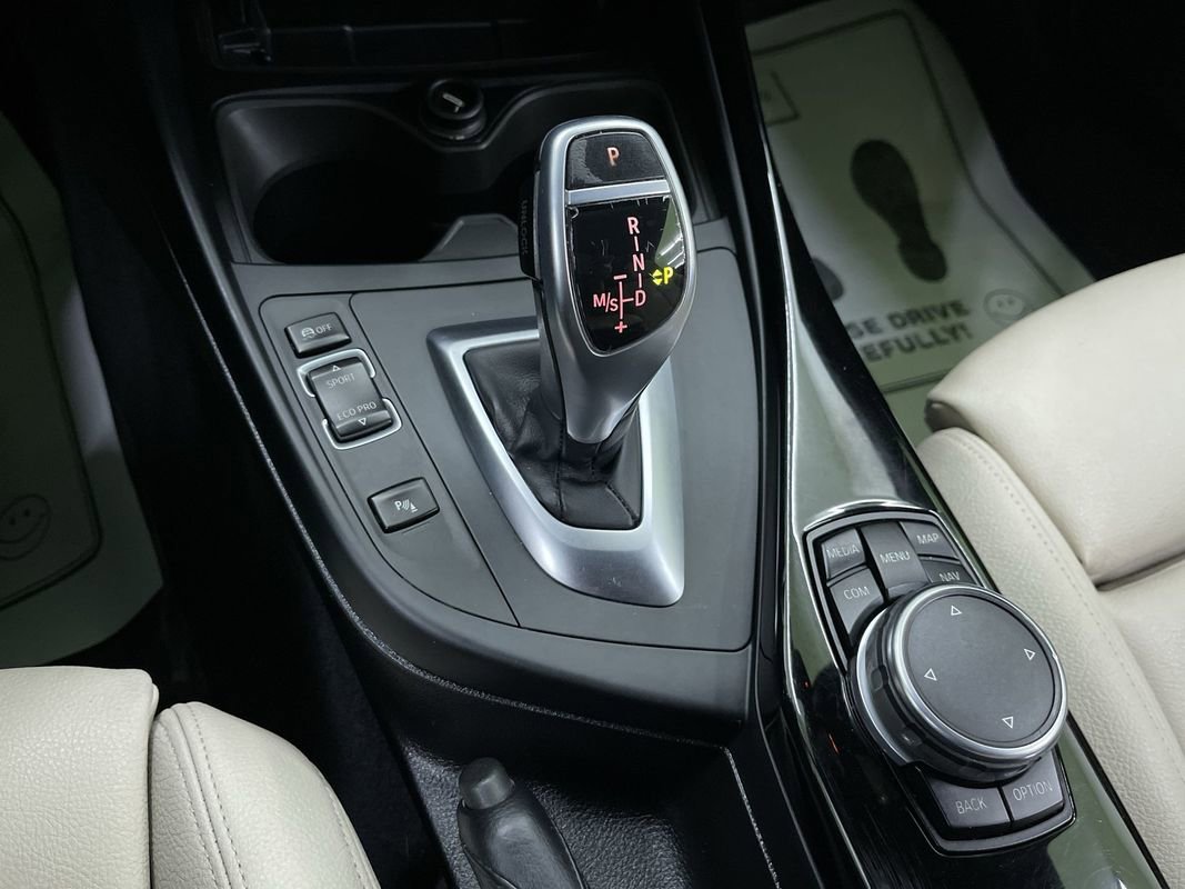 Used 2017 BMW 230i xDrive Convertible image 25