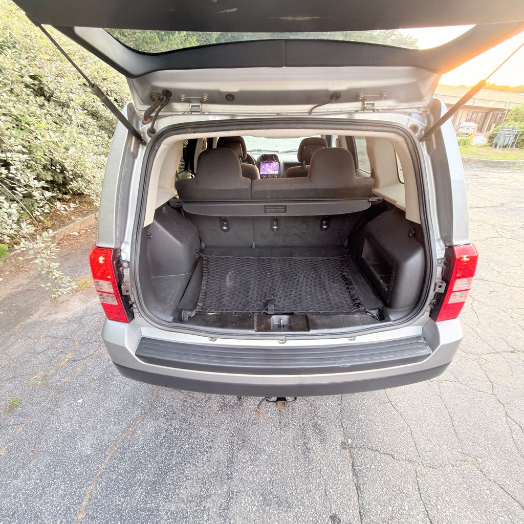 Used 2014 Jeep Patriot Latitude AWD/4WD image 13