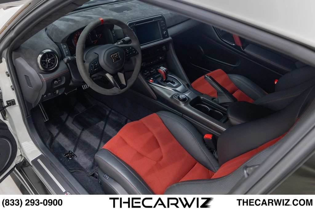 Used 2018 Nissan GT-R NISMO AWD/4WD image 52