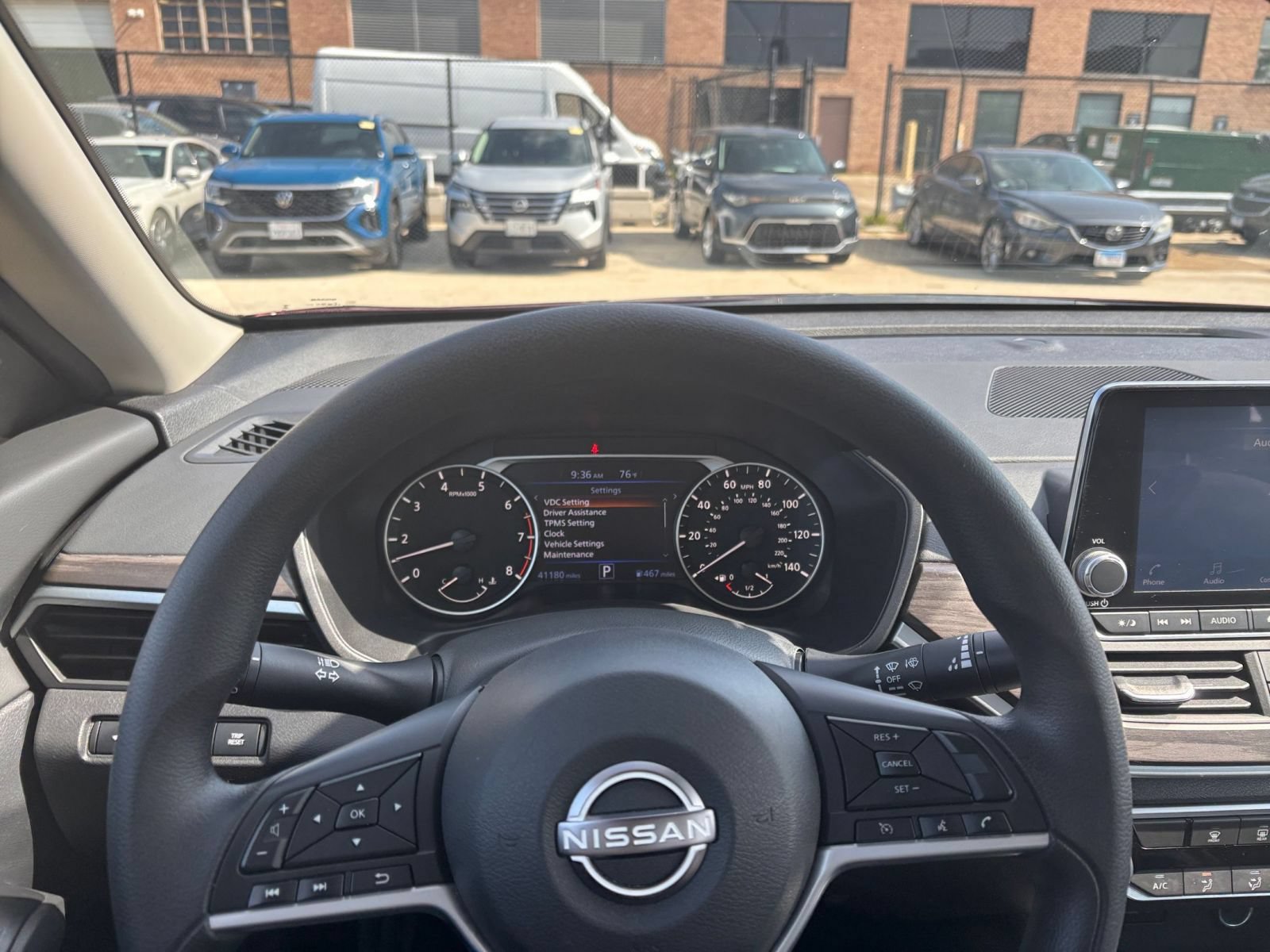 Used 2025 Nissan Altima 2.5 SV FWD image 29
