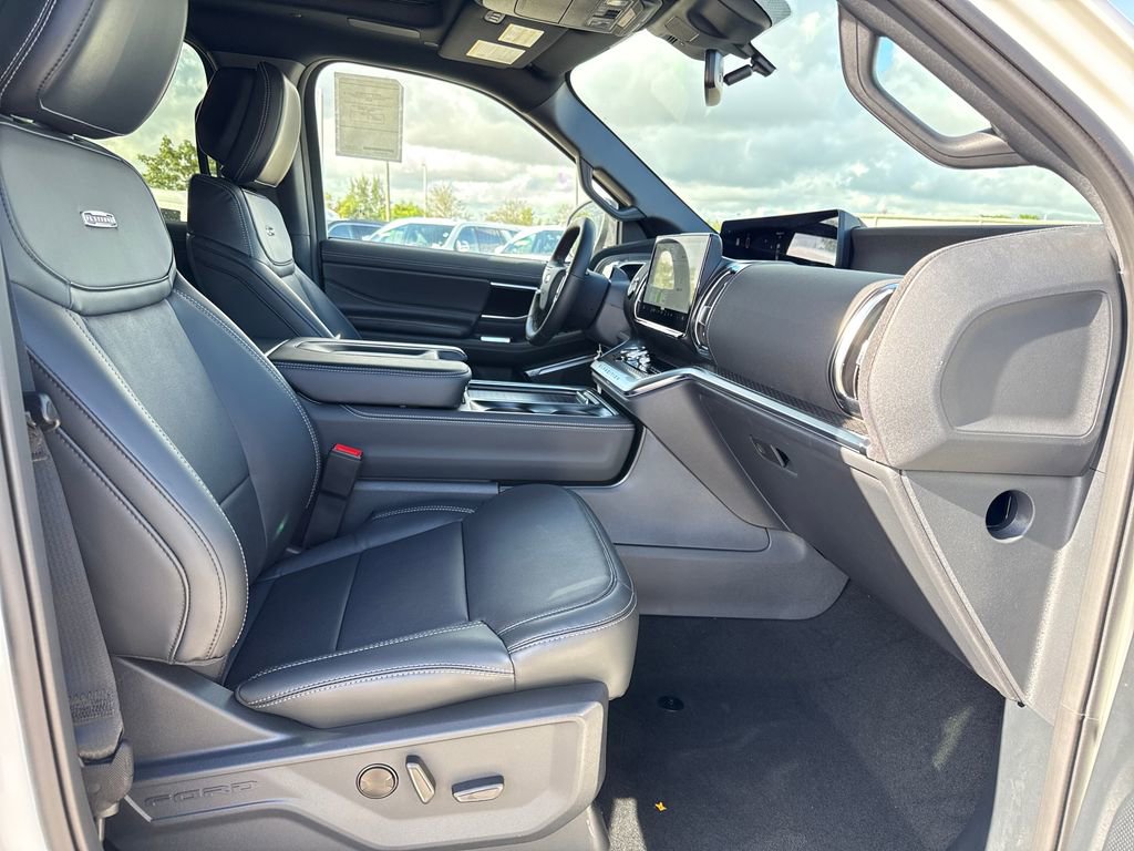 New 2026 Ford Expedition Platinum w/ Stealth Performance Package image 22