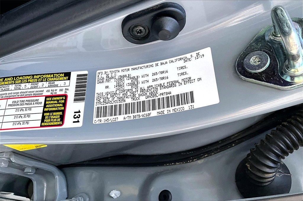 Used 2020 Toyota Tacoma TRD Off-Road image 14