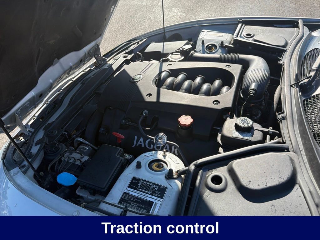 Used 2003 Jaguar XK8 Convertible RWD image 10