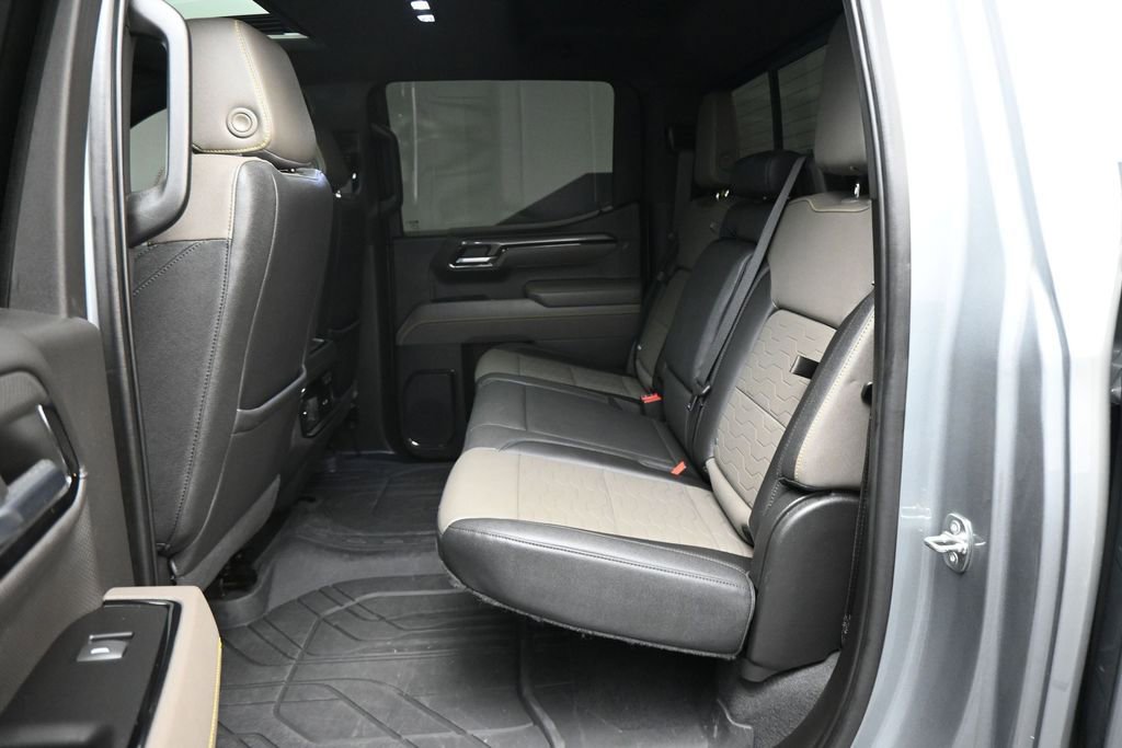 Used 2023 Chevrolet Silverado 1500 ZR2 w/ Technology Package AWD/4WD image 10