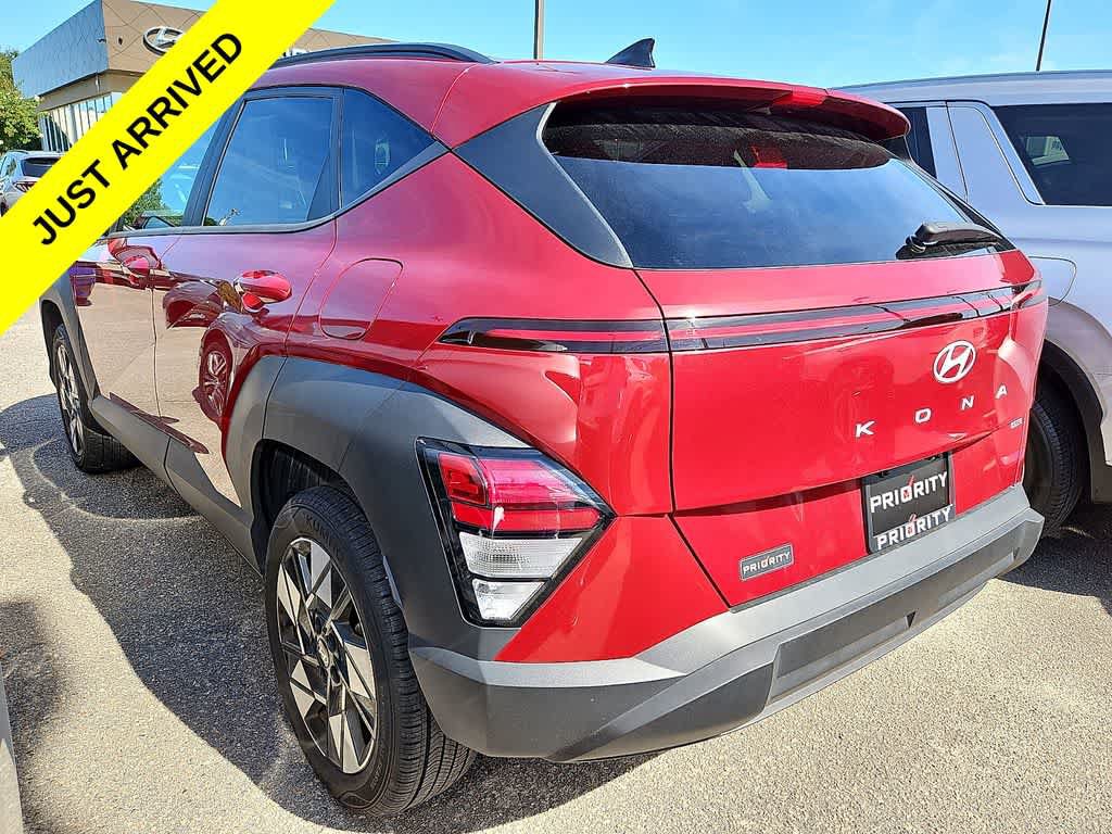 Used 2024 Hyundai Kona SEL w/ Convenience Package AWD/4WD image 4