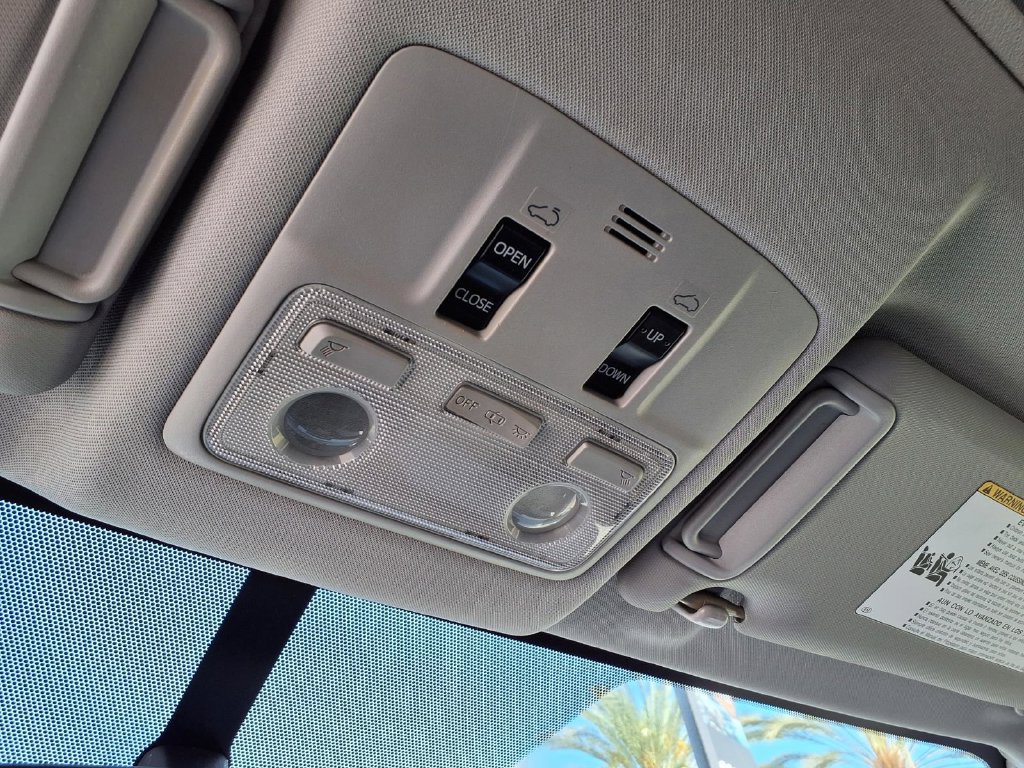 Used 2015 Toyota RAV4 XLE FWD image 27