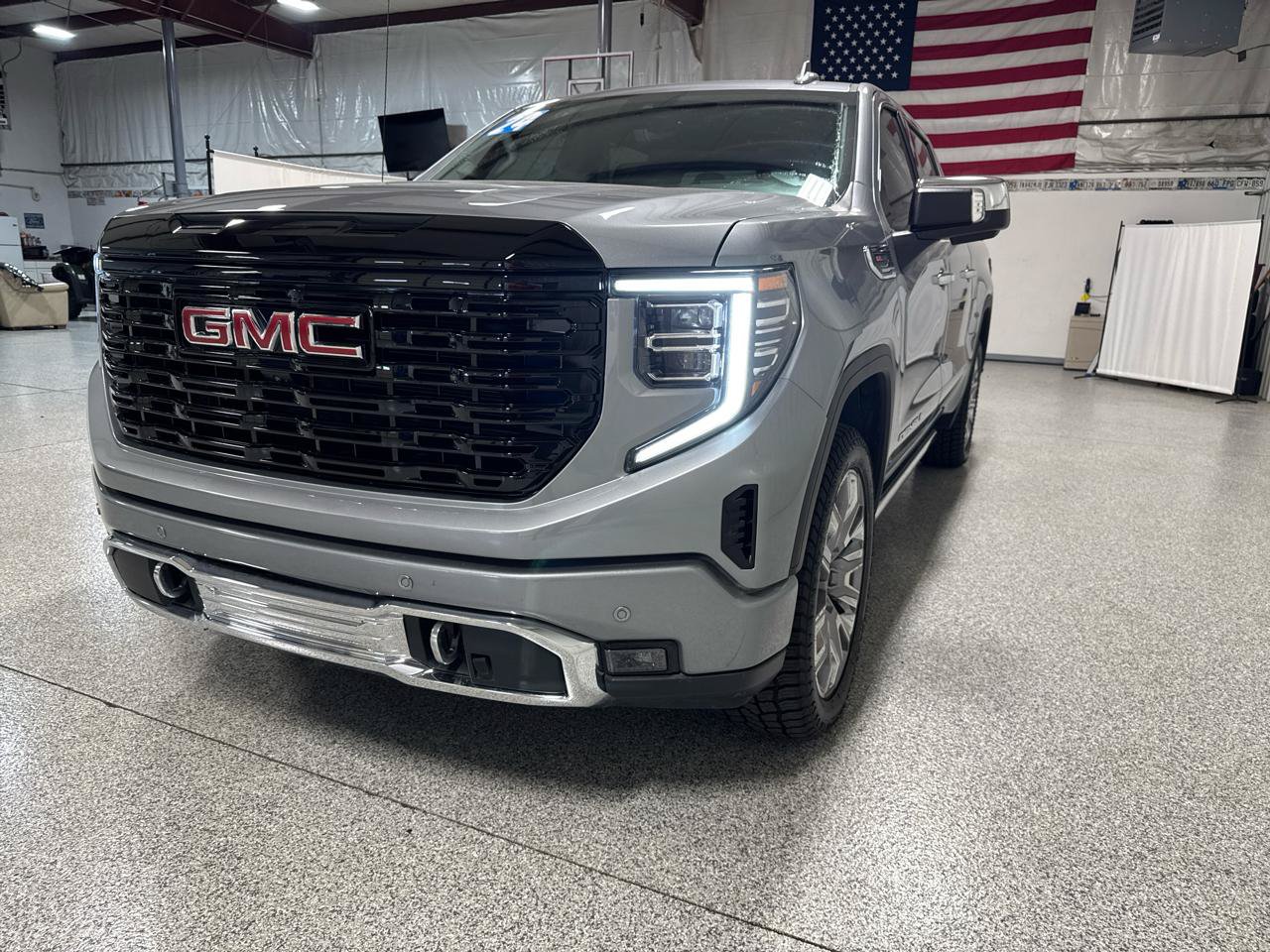 Used 2024 GMC Sierra 1500 Denali w/ Denali Reserve Package AWD/4WD image 31