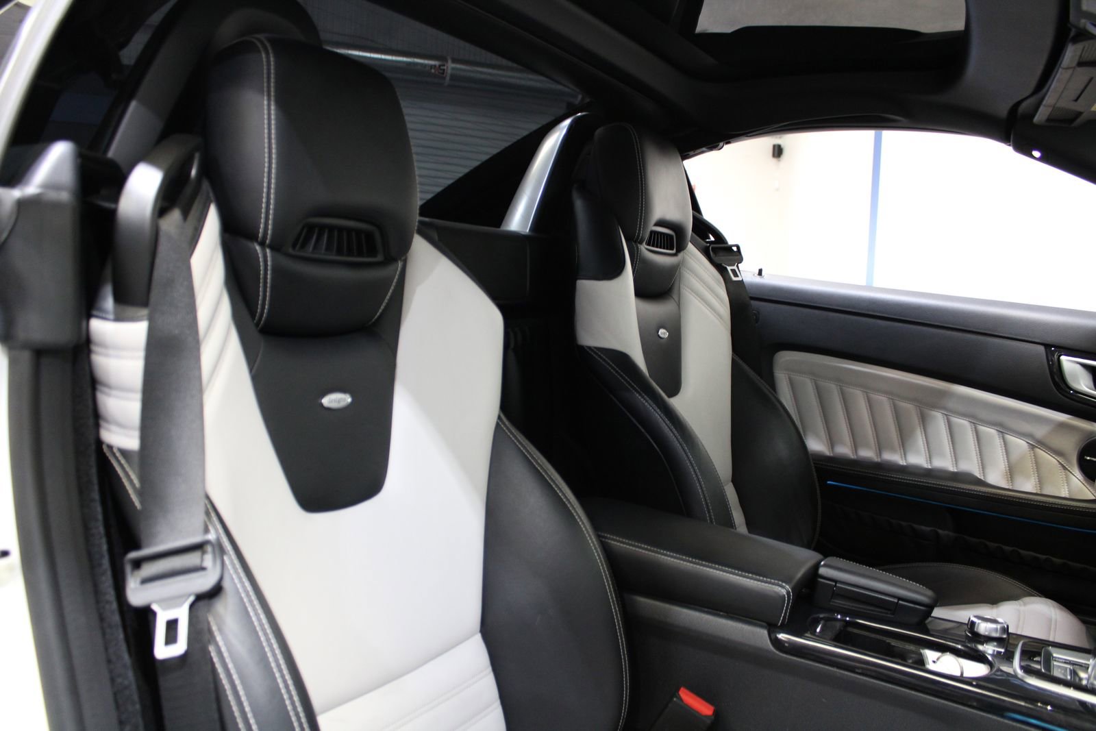 Used 2019 Mercedes-Benz SLC 43 AMG image 17