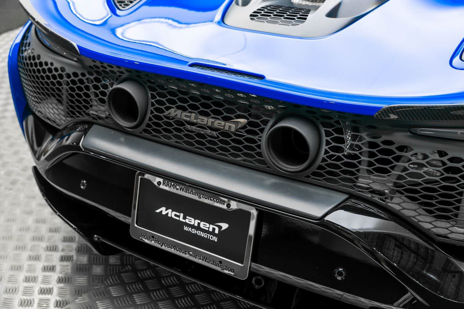 New 2025 McLaren Artura Spider RWD image 7