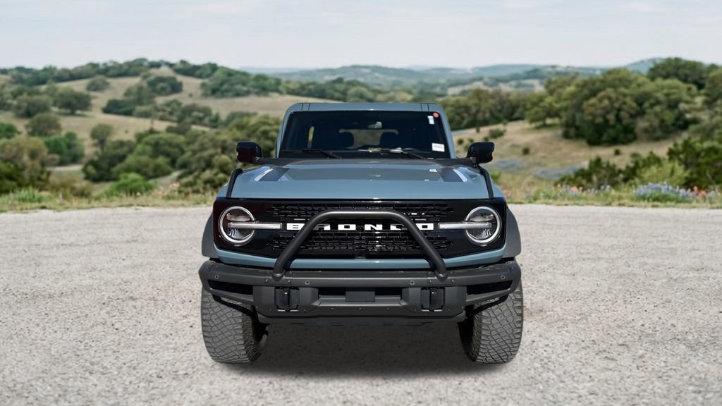 Used 2021 Ford Bronco First Edition AWD/4WD image 2