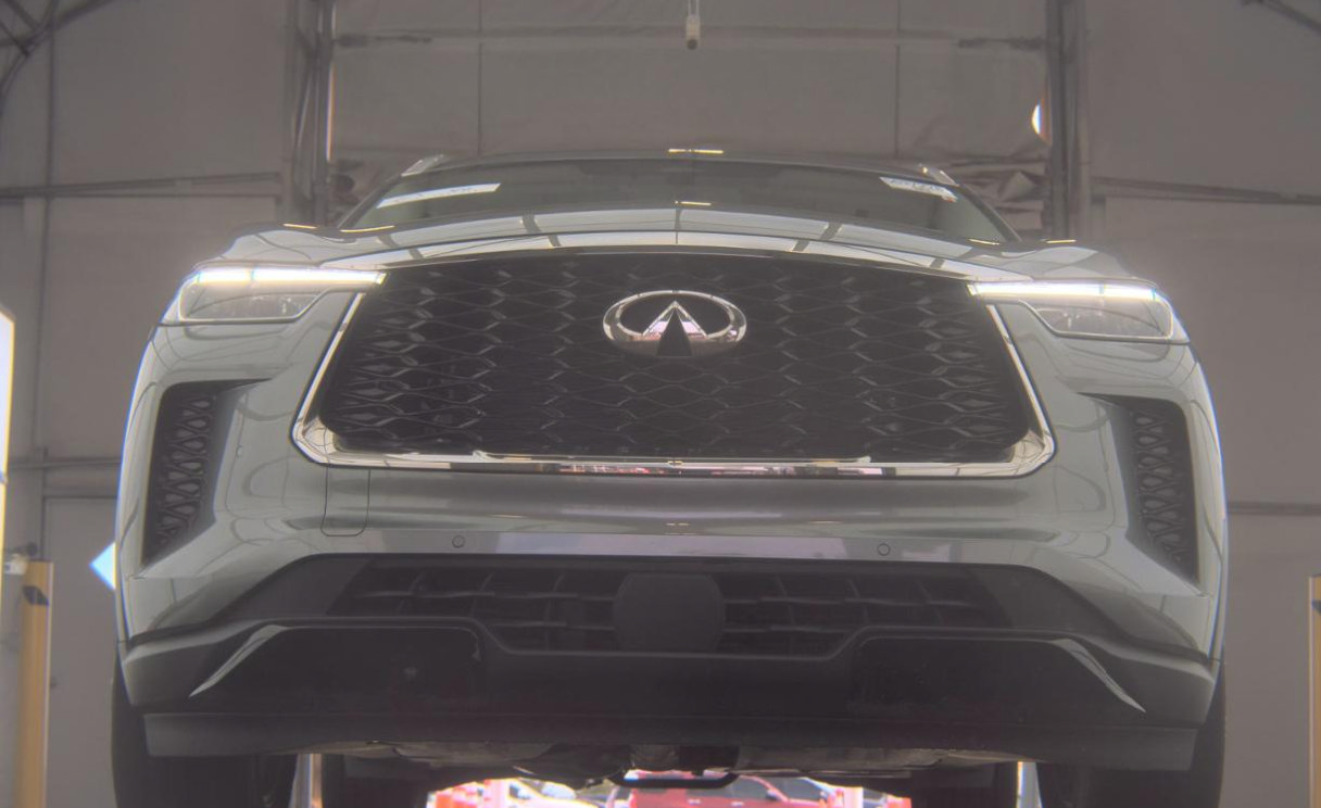Certified 2023 INFINITI QX60 Luxe w/ Cargo Package AWD/4WD image 16