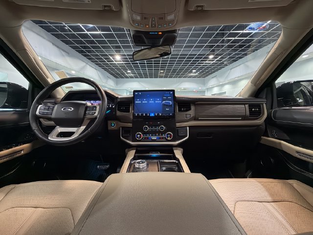 Used 2024 Ford Expedition Max Limited AWD/4WD image 16