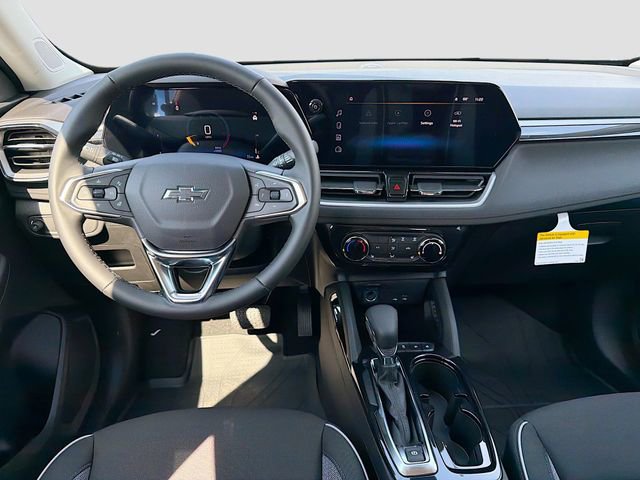 New 2026 Chevrolet TrailBlazer LT w/ Midnight Edition FWD image 27