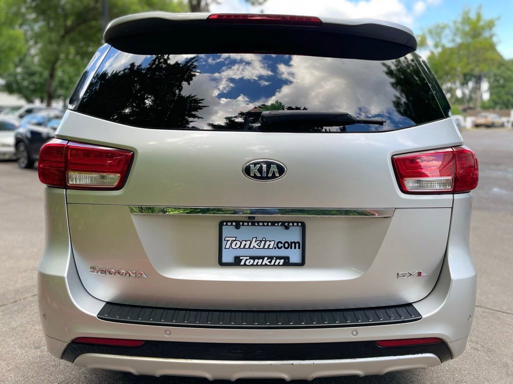 Used 2016 Kia Sedona SX Limited FWD image 5