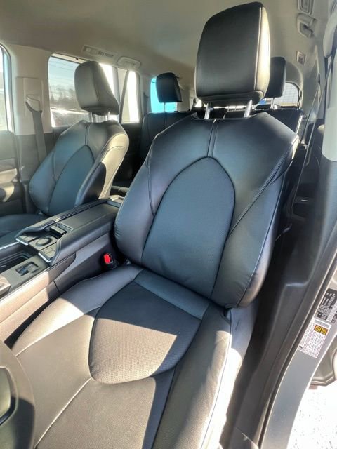 Used 2025 Toyota Grand Highlander XLE image 10