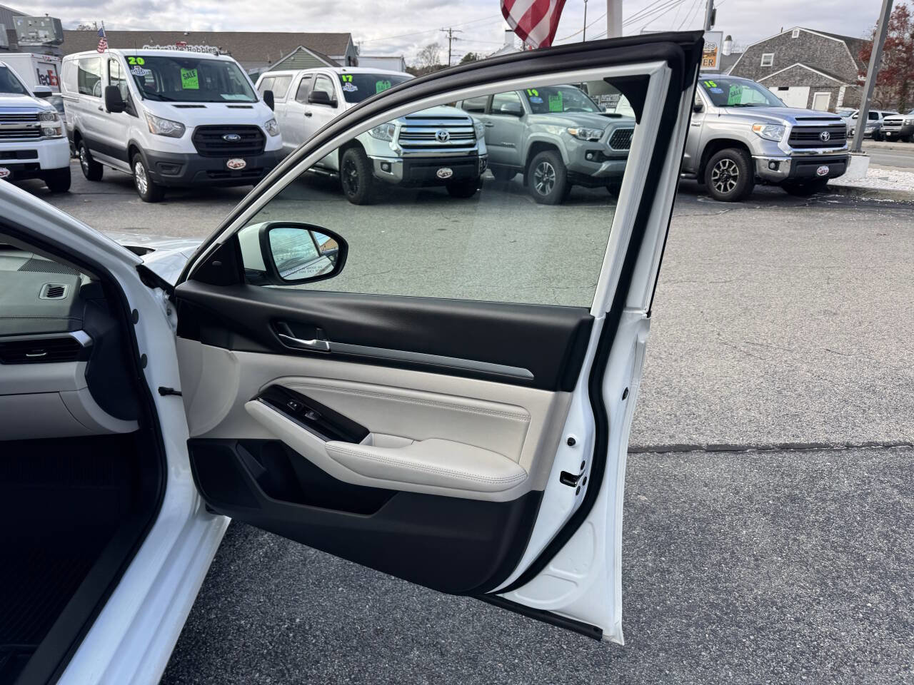 Used 2020 Nissan Altima 2.5 SV image 37