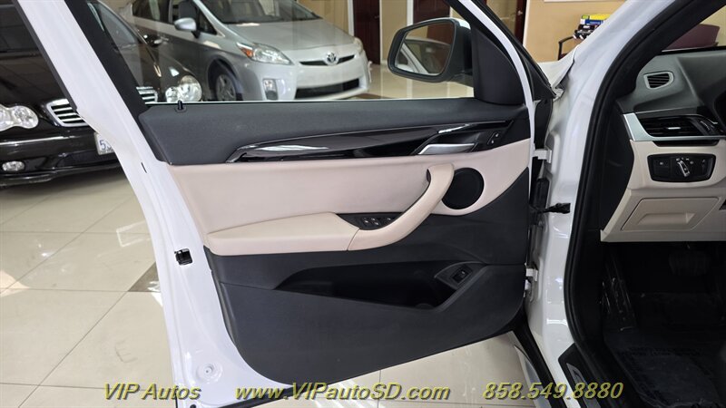 Used 2019 BMW X1 sDrive28i FWD image 11
