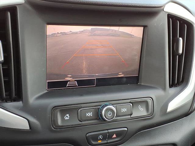 Used 2023 GMC Terrain SLE w/ Driver Convenience Package image 5