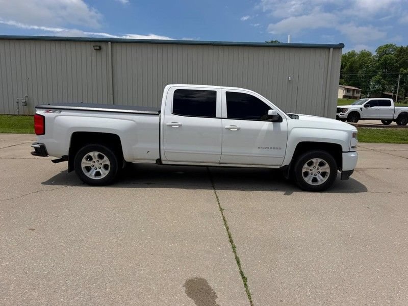 Used 2016 Chevrolet Silverado 1500 LT w/ All Star Edition AWD/4WD image 2
