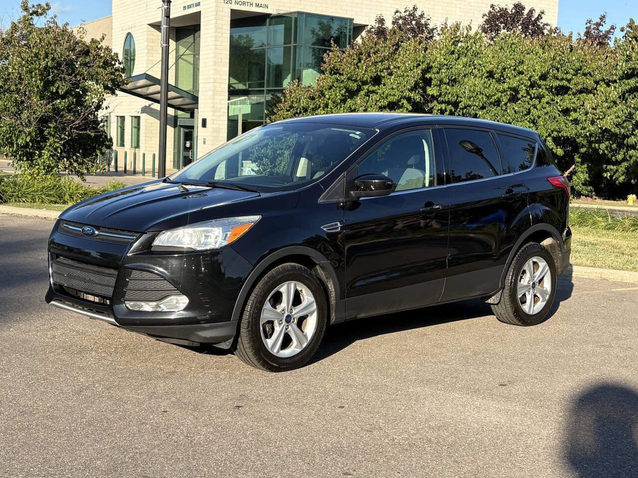 Used 2013 Ford Escape SE FWD image 1