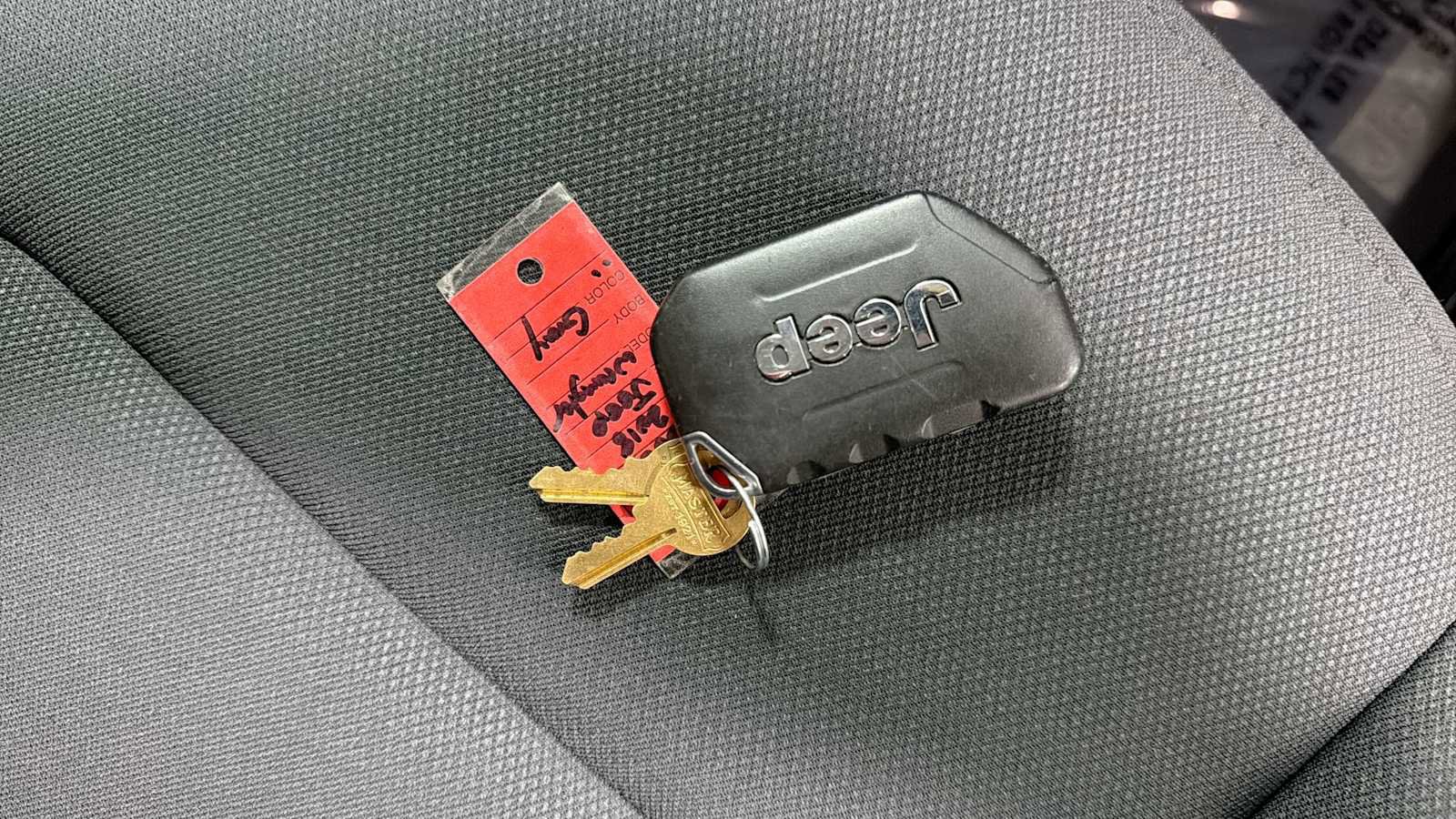 Used 2018 Jeep Wrangler Sport AWD/4WD image 31