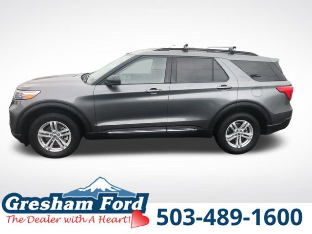 Used 2024 Ford Explorer XLT w/ Equipment Group 202A AWD/4WD image 3